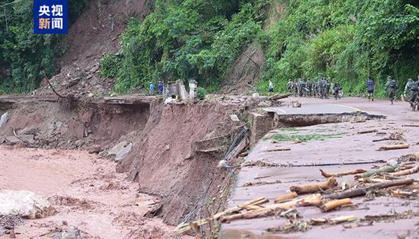 云南宁洱洪涝泥石流灾害致 6 人死亡，这份泥石流应急措施请收好