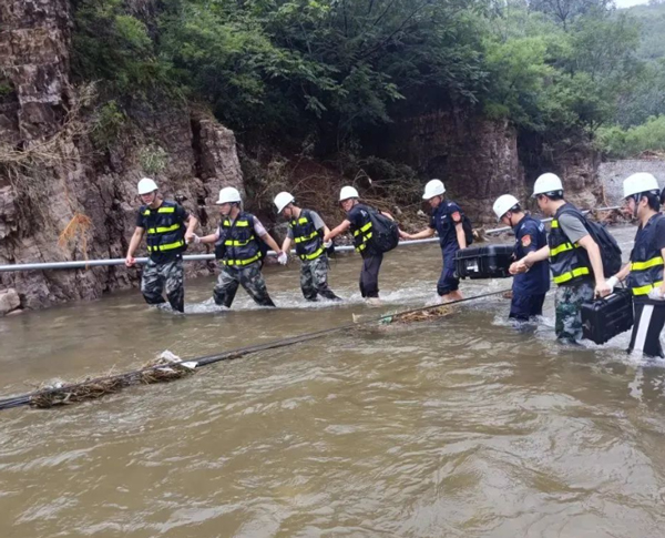 红立方为房山区政府提供防洪应急物资装备及器材：暴雨来袭，房山启动防汛一级应急响应！